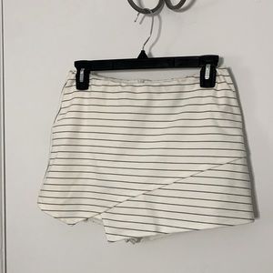 Women’s white skort
